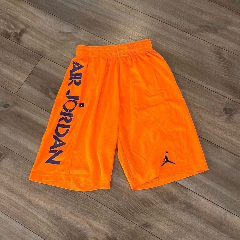 Air Jordan Orange Athletic Workout Shorts Men Small Bin O-0